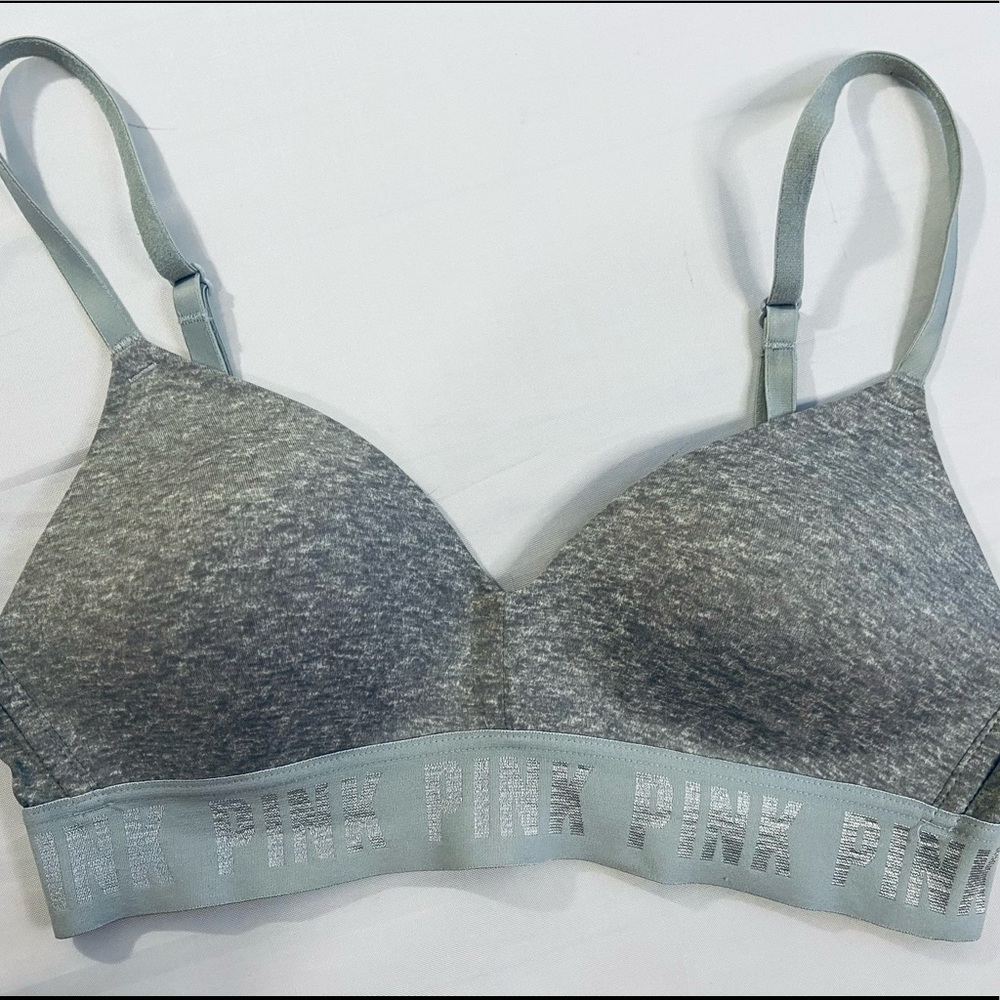 PINK Victoria’s Secret Wear Everywhere Wireless Bra Size 32B